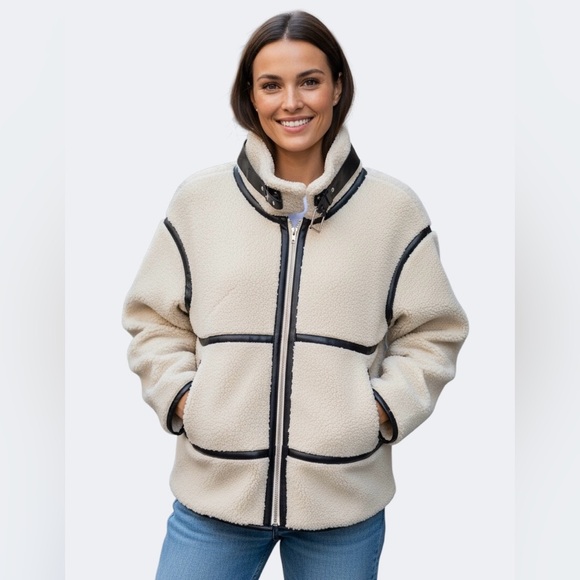 #900 Women's Cream Sherpa Jacket with Black Accents - Picture 1 of 1